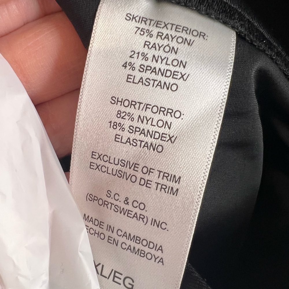 D19.08 Like new SC & Co. Women's 360 Degrees Tummy Control Skort (Black, XL) - Picture 6 of 7